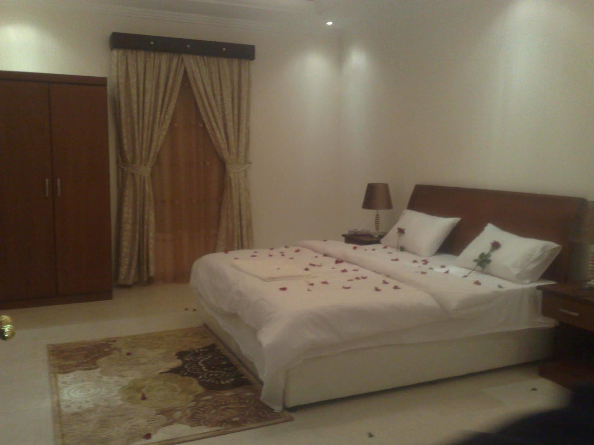 Towlan Hotel Suites 1 Ar Riyad Esterno foto